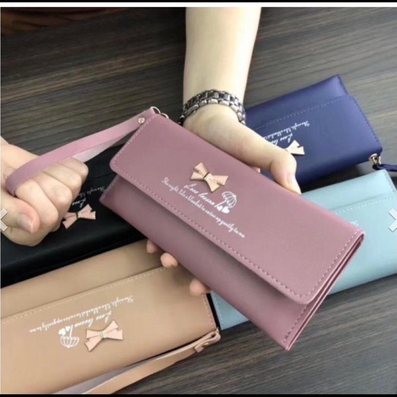 Ladies Wallets - Picture 3 of 5